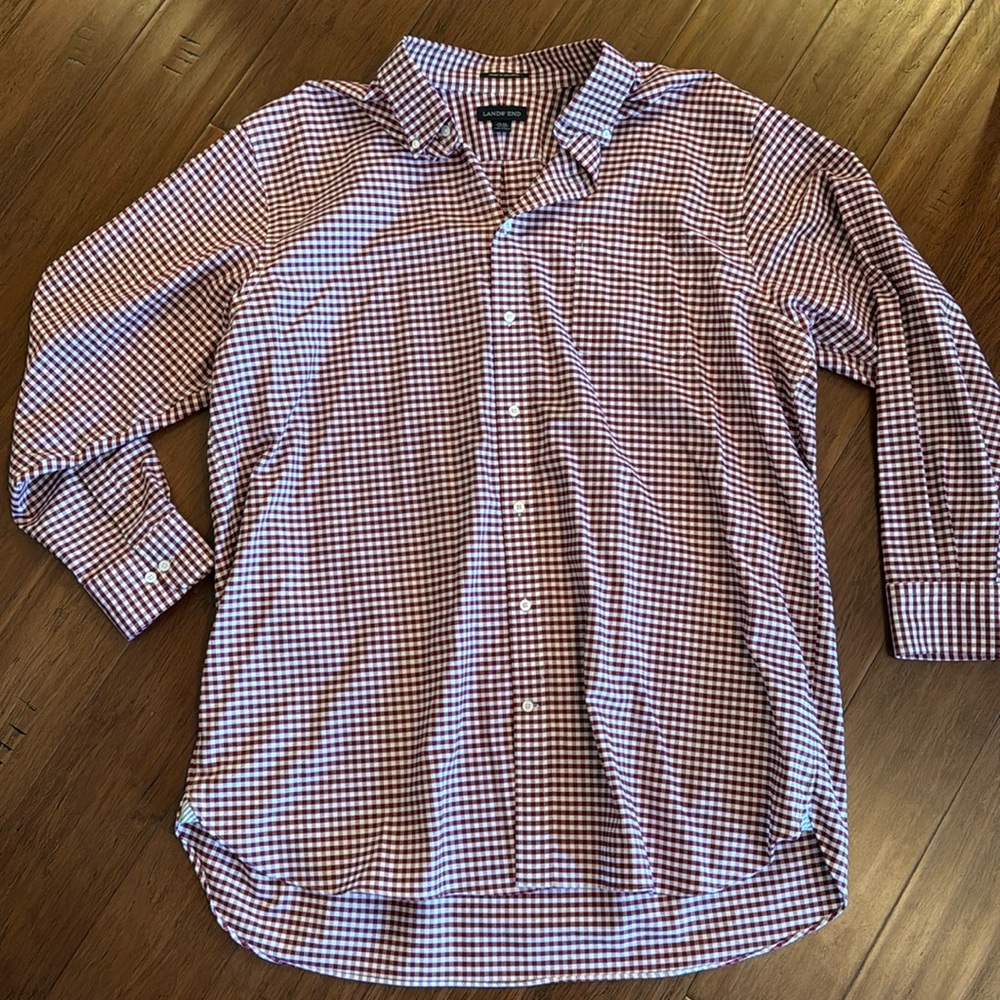 Lands' End Red Checkered Long-Sleeve Button Down Dress Shirt. 18-36